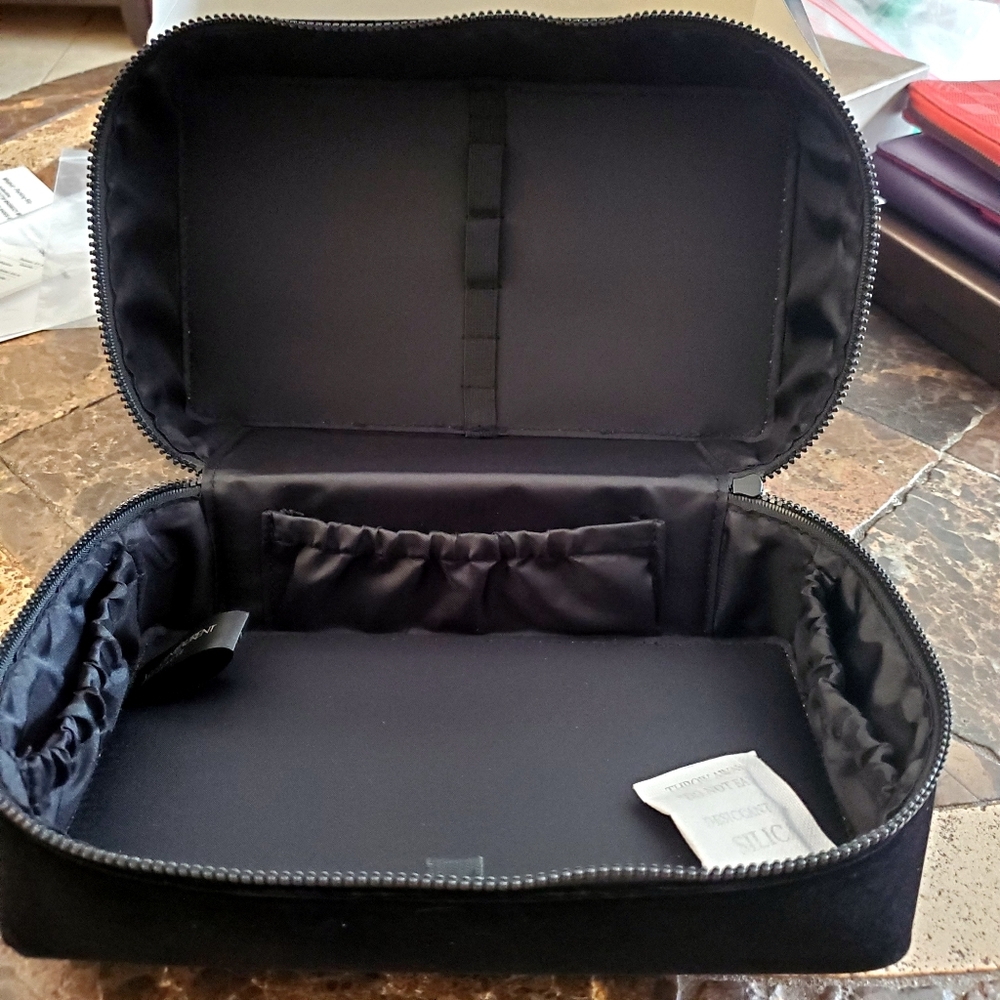 Ysl Yves Saint Laurent  premium zipper  vanity makeup case black noir New in box - Picture 8 of 10